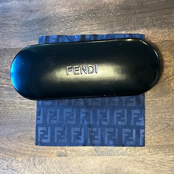 Fendi eyeglass case - Picture 1 of 3